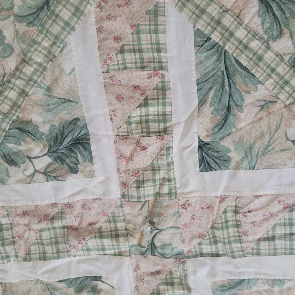 Vintage Quilt Bedspread Floral Green Beige 84x96 Farmhouse Patchwork Plaid